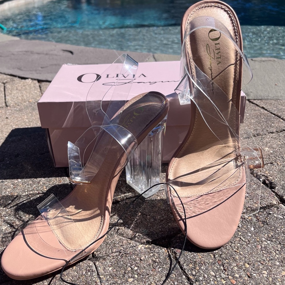 Olivia Ferguson NEW faux leather open translucent adjustable straps Lucite heel